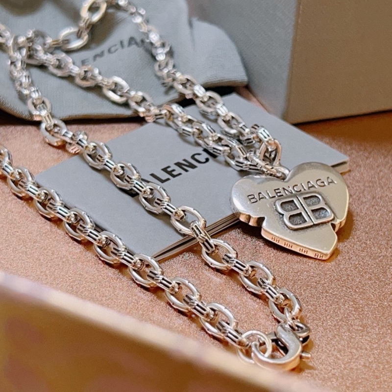 Ba1en*iaga necklaces